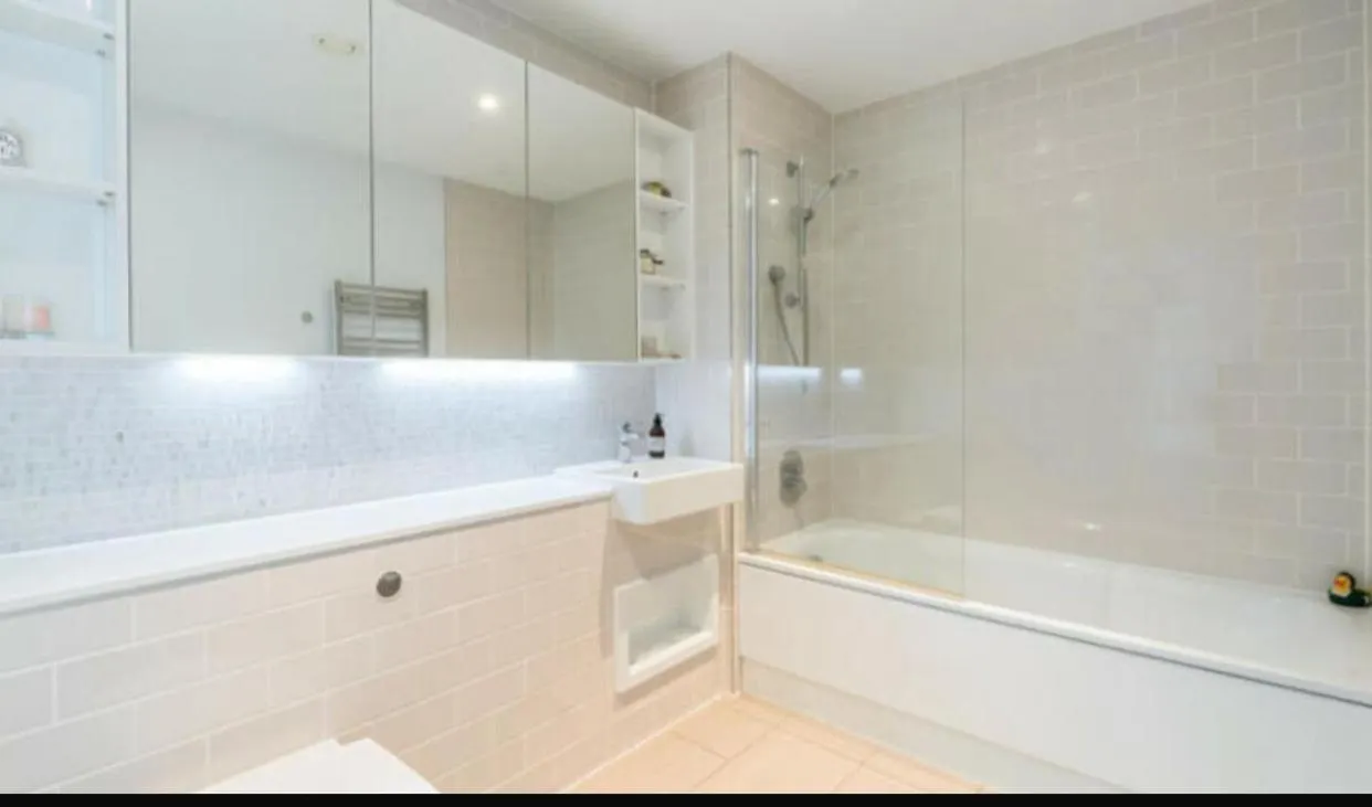 Central London Lovely Apartment In Zone 1 0*,